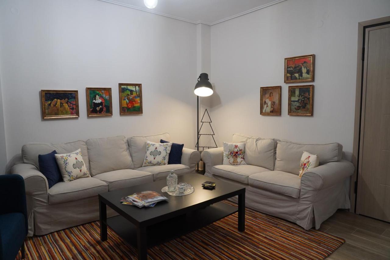 Larissa Downtown Apartment With Parking Lárissa Exterior foto