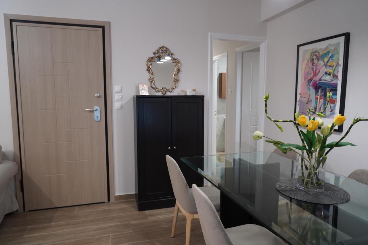 Larissa Downtown Apartment With Parking Lárissa Exterior foto